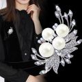 hijab pin Elegant Art Simulated Pearl Flower Brooch Pin Accessories Fashion Engagement Wedding Jewelry For Women. 