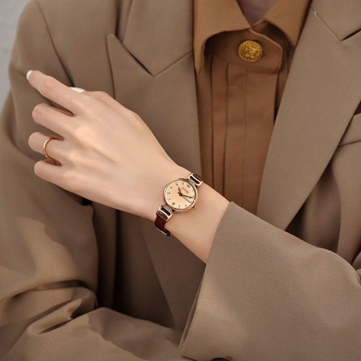 Retro%20exam%20watch%20women's%20student%20ins%20high%20value%20light%20luxury%20british%20small%20fragrance%20small%20dial%20ladies%20quartz%20watch%20-%20Image%203