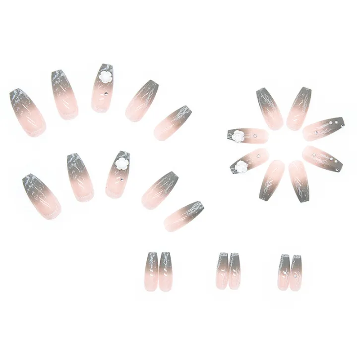 Nail%20art%20for%20men%20with%2024%20pieces%20of%20press-on%20nails%20in%20various%20designs%20-%20Image%207