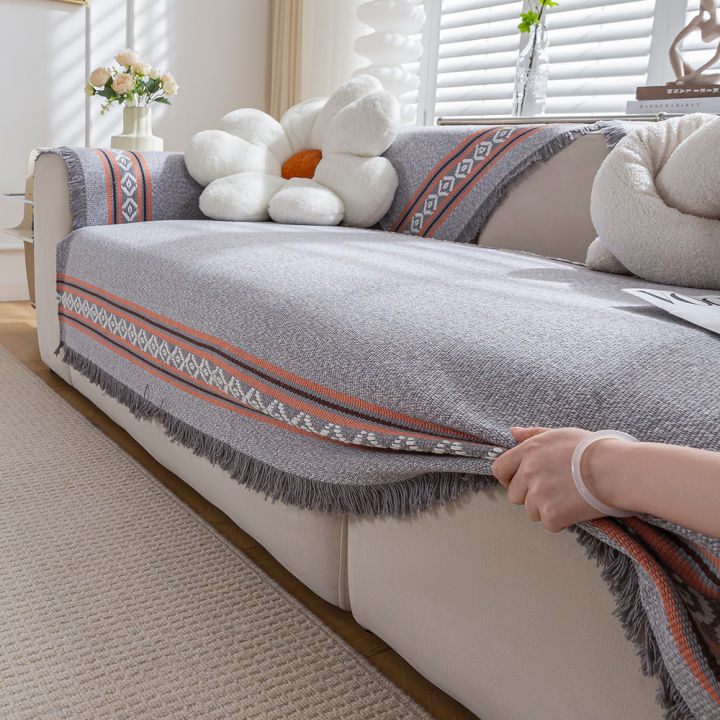 New%20ins-style%20sofa%20cushion%20Four%20seasons%20universal%20non-slip%20cotton%20and%20linen%20sofa%20cushion,%20thickened%20sofa%20cover,%20backrest%20towel%20cover%20-%20Image%204