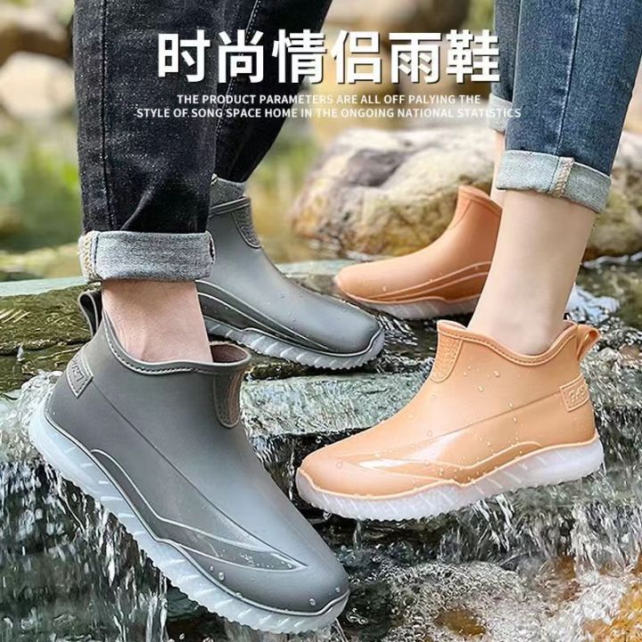 Fashion%20Short%20Boots%20Rain%20Boots%20Men's%20Non-Slip%20Waterproof%20Shoes%20Thickened%20Kitchen%20Rubber%20Shoes%20Car%20Wash%20Floor%20Wear-Resistant%20Rubber%20Boots%20-%20Image%207