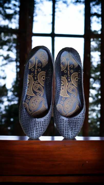 Flat%20net%20shoes%20for%20girls%20washable%20waterproof%20plastic%20shoe%20-%20Image%204