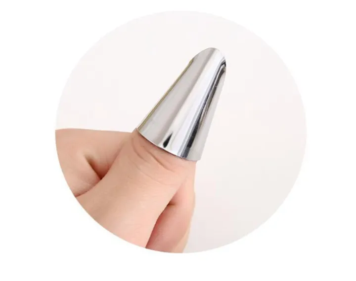 1%20piece%20%20Stainless%20Steel%20%20Finger%20Protector%20for%20Vegetable%20cutting.%20-%20Image%204