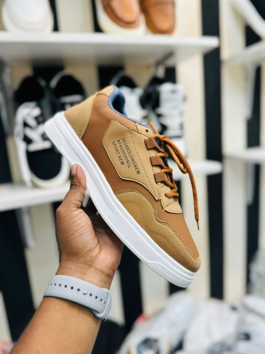 High Qulaity Sports' Sneakers Men Casual Shoes Men Fashion Sneakers Fly  knit Light weight Slip-on Men