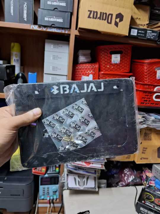 Bajaj%20Metal%20License%20Plate%20Frame%20for%20All%20Models%20-%20Durable%20Black%20Plate%20Holder%20-%20Image%205