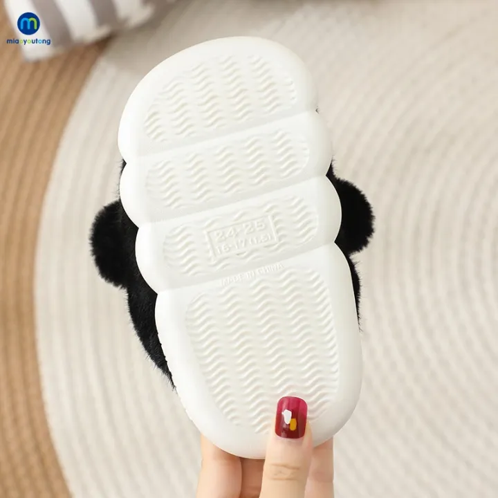 Winter%20Indoor%20Panda%20Children%20Slippers%20Flat%20Furry%20Home%20Cartoon%20Women%20Slippers%20Warm%20Non-slip%20Parent-child%20Family%20Shoes%20Miaoyoutong%20-%20Image%207