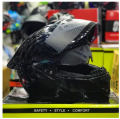AEROSTAR AXTER Full Face Glossy Helmet ISI And Dot Certified.