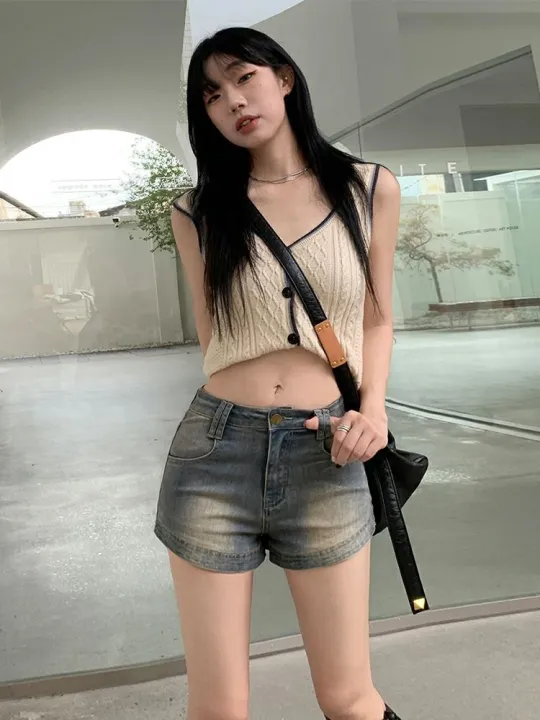 Retro%20Do%20the%20Old%20Cowboy%20Shorts%20Women's%20Summer%20Popular%20Hot%20Girl%20High%20Waist%20Slimming%20Slim%20Straight%20Hot%20Pants%20Women's%20Fashionins%20-%20Image%205