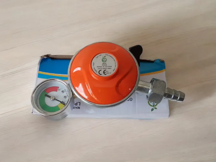 HAYAT%20Auto%20Safety%20GAS%20Regulator%20-%20High%20Quality%20Maximum%20Safety%20Device%20for%20LPG%20-%2022MM%20with%20Meter%20-%20Image%202
