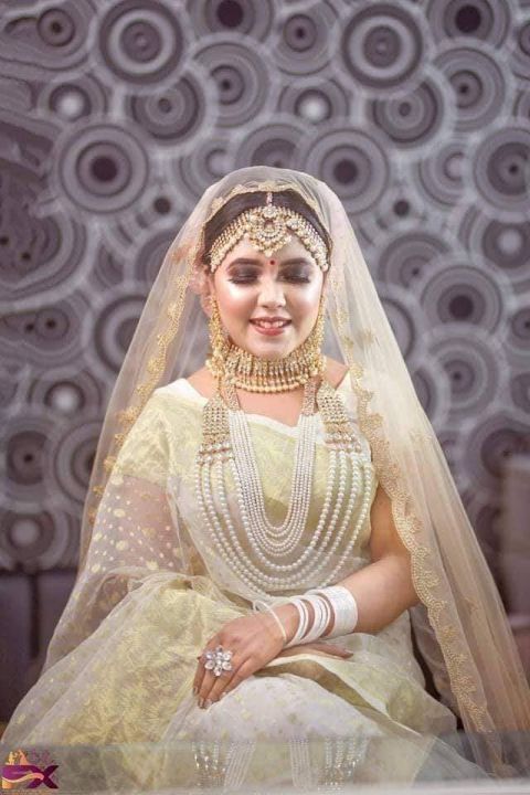 Moslin%20Jamdani%20Sarees%20For%20Women%20White%20-%20Image%203