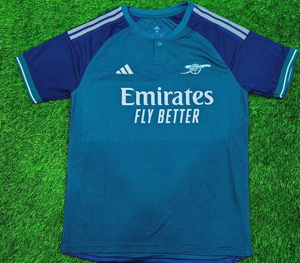 Arsenal%20Away%20Kit%20Premium%20Edition%202023/2024%20-%20Image%202