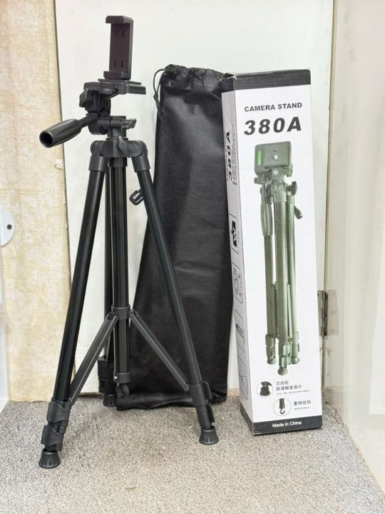 380A%20Tripod%20Stand%20%20Black%20360%20Degree%20Swivel%20Fluid%20Head%20Mobile%20Camera%20Stand%20Pro%203%20Maximum%20Height%205%20Feet%20-%20Heavy%20stand%20-%20Image%206