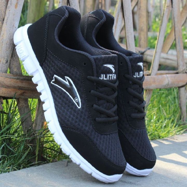 Men's%20Spring%20and%20Autumn%20Waterproof%20Sports%20Men's%20Shoes%20Casual%20Summer%20Breathable%20Mesh%20Shoes%20Running%20Shoes%20Lightweight%20Travel%20Shoes%20plus%20Size%20Board%20Shoes%20-%20Image%205