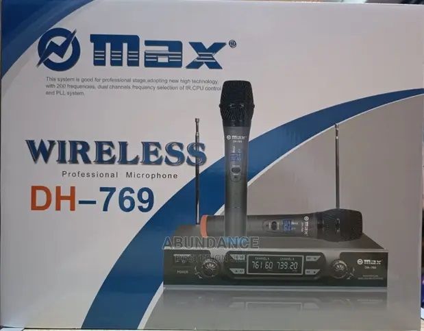 OMax%20Wireless%20Professional%20Microphone%20DH-769%20Dual%20UHF%20hand%20held%20microphones%20-%20Image%203