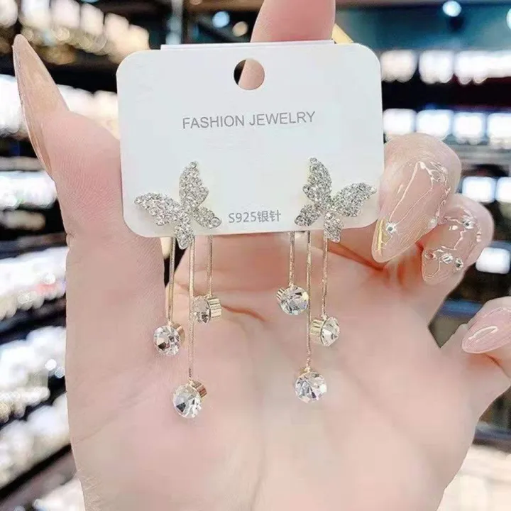1%20Pair%20Crystal%20Butterfly%20Pendant%20Tassel%20Earrings%20for%20Women%20Sparkly%20Rhinestone%20Dangle%20Earrings%20Lightweight%20Bohemian%20Long%20Chain%20Drop%20Dangle%20Butterfly%20Earrings%20Party%20Jewelry%20Gift%20-%20Image%207