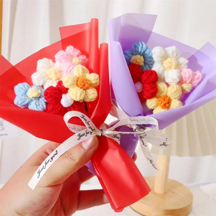 Colorful%20Crochet%20Bouquet%20Elegant%20Lightweight%20Hand%20Knitted%20Artificial%20Flower%20Mini%20Size%20Flower%20Arrangement%20for%20Valentine%20Wedding%20-%20Image%204