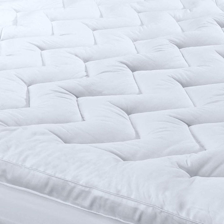 6/7%20Feet%20Deluxe%20Mattress%20Topper%20-%20Image%203