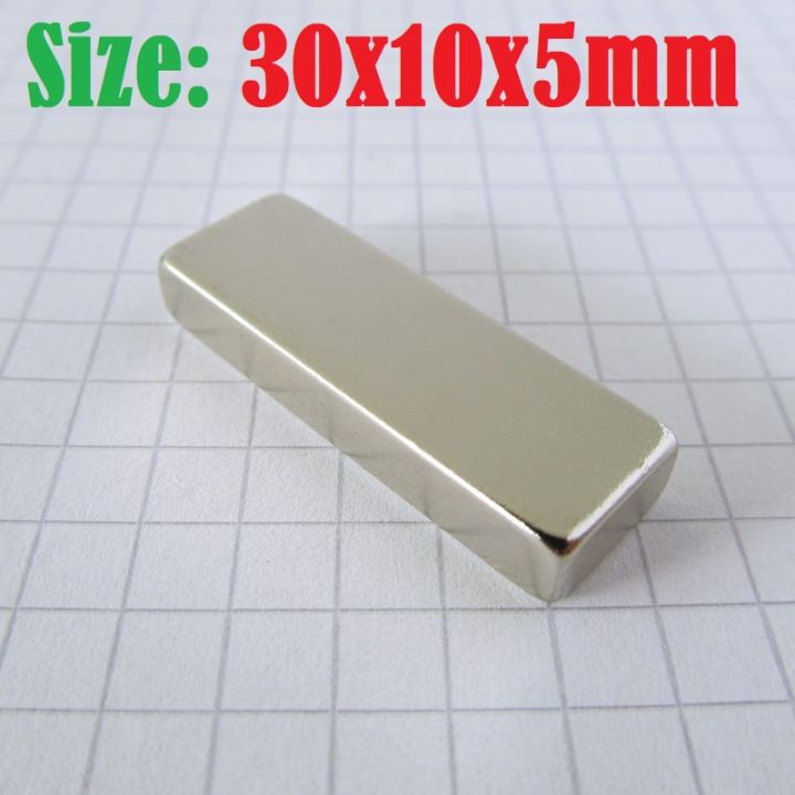 30x10x5mm%20Rectangular%20Neodymium%20Industrial%20Super%20Strong%20Rare%20Earth%20Neodymium%20Bar%20Magnets%20Super%20Strength%20Permanent%20NdFeB%20N35%20Magnet%20For%20Garage%20Kitchen%20-%20Image%207