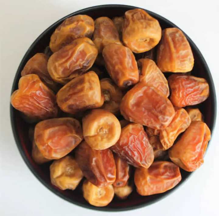 Premium Sukkari Dates/ Khejur-1 kg | Daraz.com.bd