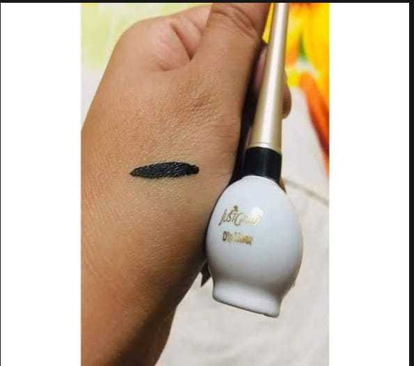 Just%20Glod%20Liquid%20Waterproof%20Eyeliner%2024H%20-%20Image%203