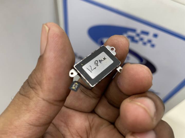 iPhone%2012%20Pro%20Max%20Original%20Taptic%20Engine%20Vibrator%20%E2%80%93%20Pulled%20from%20Original%20Device%20&%20Tested%20-%20Image%204