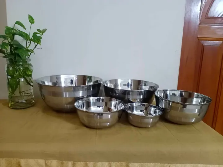 5-Piece%20Stainless%20Steel%20Bowl%20Set%20-%20This%20Set%20Includes%20Five%20Stainless%20Steel%20Bowls%20With%20A%20New%20Design%20And%20Non-Slip%20Feature%20-%20Image%205
