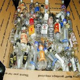 Nice%20&%20Attractive%20High%20quality%20glass%201%20litre%20Milk%20bottle/Water%20Bottle%20Illumination%20bottle%20will%20be%20selected%20at%20randomly%20-%20Image%204