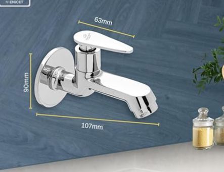 LUXURY%20BRASS%20WATER%20TAP%20SQUARE%20SHAPE%20-%20Image%203