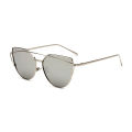 AliExpress metal cat-eye sunglasses men's women's dazzling toad glasses, European and American fashion sunglasses, new sunglasses.