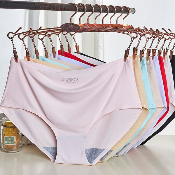 Ice%20Silk%20Seamless%20Panty%20%E2%80%93%20Ultra%20Soft%20Breathable%20Invisible%20Underwear%20for%20Women%20-%20Image%202