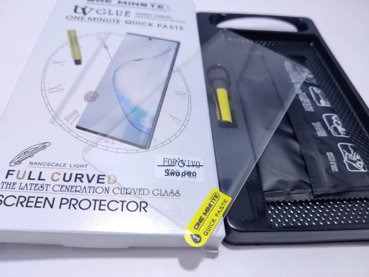 For%20Honor%2090%20One%20minute%20(A+%20GRADE)%20UV%20Light%20Adhesive%20Tempered%20Glass%20Screen%20Protector%20-%20Image%204