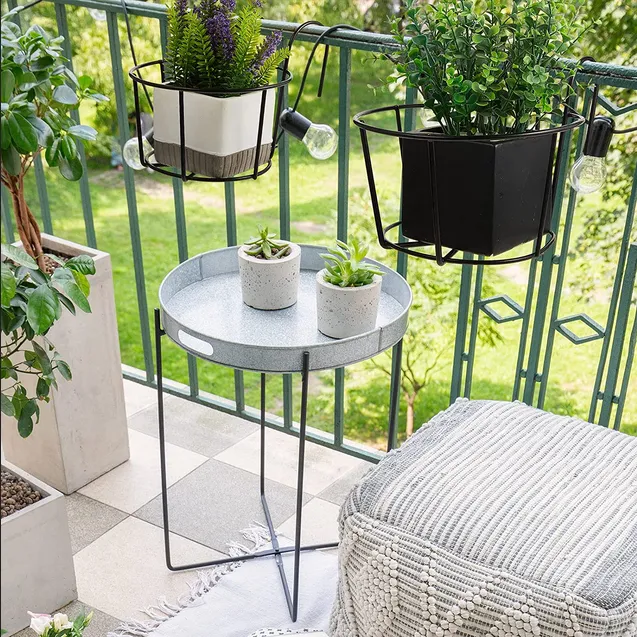 8%20Inchi%20Railing%20Planters%20Outdoor%20Balcony%20Planters%20Railing%20Hanging%20Black%20Railing%20Planter%20Metal%20Pot%201%20PCS%20-%20Image%207