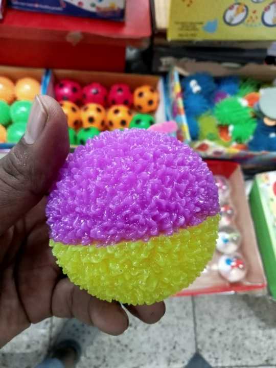 Generic%20Silicone%20Flash%20Candy%20Ball%20With%20Crystal%20Design%20And%20Silicone%20Ring%20Strap%20Suitable%20For%20Kids%20-%20Blue%20Pink%20-%20Image%202