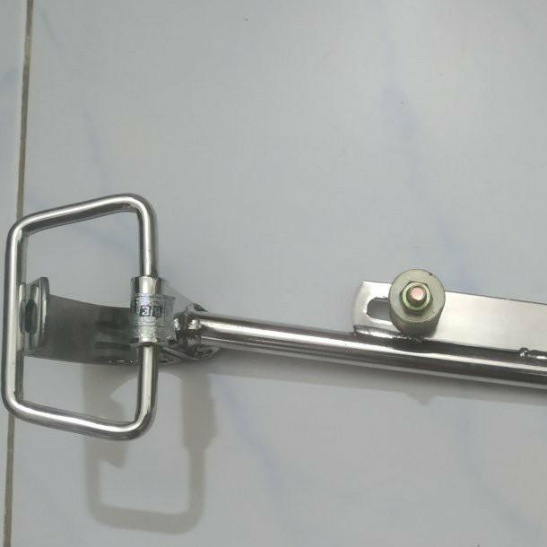 Apache RTR 4v Bag Hook