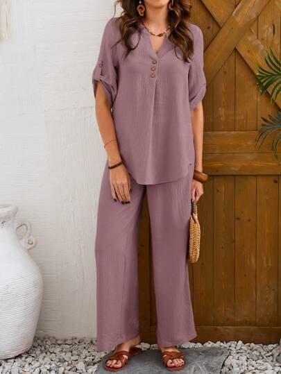 Comfortably%20Fit%20&%20Stylish:%20Women%E2%80%99s%20Short%20Sleeve%20Top%20and%20Long%20Pants%20for%20Daily%20Wear%20-%20Image%204
