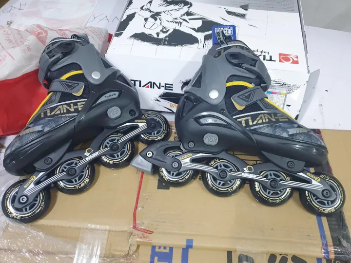 Roller%20Skate%20Shoes%20Inline%20(Size%2042-45-Xl)%20-%20Support%20Favorite%20Team%20With%20Fan%20Shop%20Merchandise%20-%20Including%20Roller%20Skate%20Shoes%20-%20Image%204