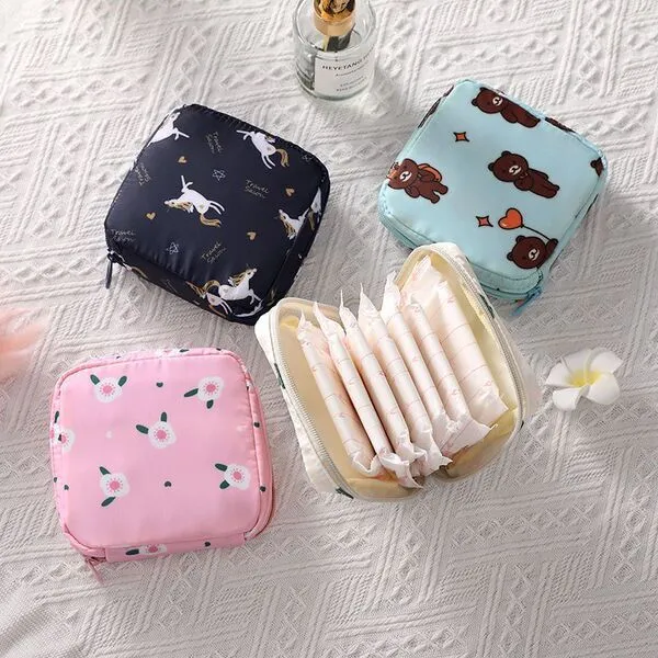 Cute%20Cartoon%20Sanitary%20Napkin%20Storage%20Bag%20for%20Girls%20%7C%20Large%20Capacity%20Waterproof%20Feminine%20Hygiene%20Organizer%20%7C%20Portable%20Travel%20Pouch%20for%20Sanitary%20Pads,%20Wipes,%20Medicines%20&%20Toiletries%20-%20Image%203