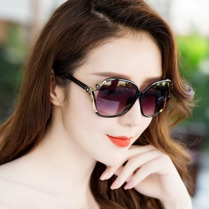 2022%20New%20Trendy%20Round%20Face%20Sunglasses%20for%20Women%20G%20M%20Sunglasses%20for%20Women%20with%20Large%20Frame%20Stars%20Same%20Style%20Internet%20Celebrity%20Retro%20Korean%20Style%20Glasses%20-%20Image%204
