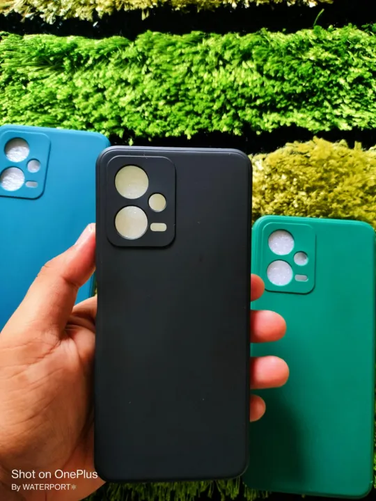 Redmi%20Note%2012%20Pro+%205G%20Back%20Cover%20Silicon%20Case%20Soft%20Premium%20Quality%20Longlasting%20Usable%20Xiaomi%20Redmi%20Note%2012%20Pro%20Plus%205G%20Back%20Case%20With%20Glossy%20Silicon%20Silky%20Touch%20Finised%20With%20Camera%20Protection%20-%20Image%202