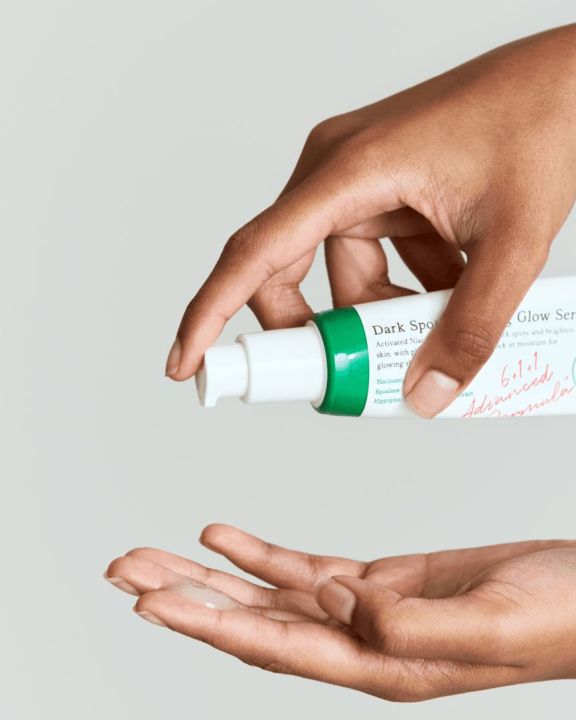 AXIS-Y%20Dark%20Spot%20Correcting%20Glow%20Serum,%2050ml%20-%20Niacinamide%20&%20Squalane%20for%20Brightening%20&%20Blemish%20-%20Image%205
