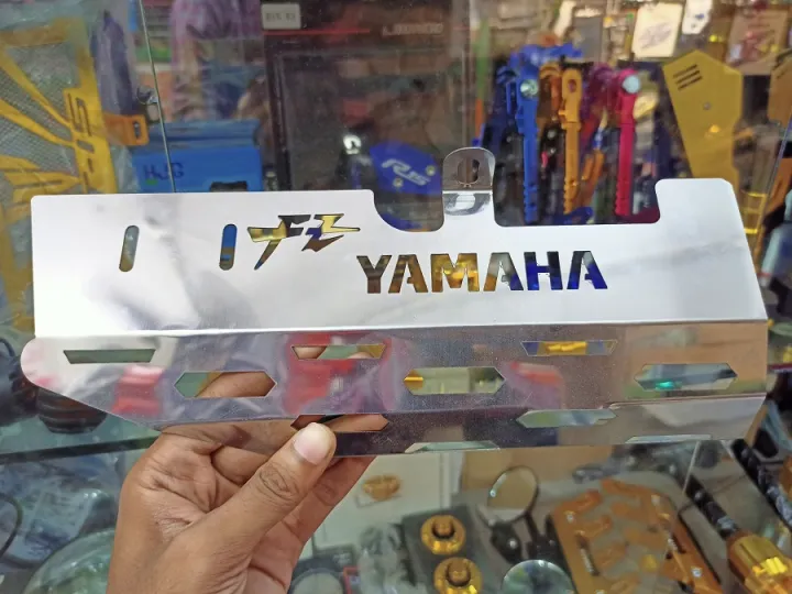 Yamaha%20Fz(All%20Vershion)%20Silencer%20Metal%20Cover%20-%20Bike%20Cover%20-%20Image%202