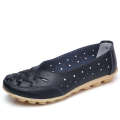 44 size Bird's Nest Hole Flat Bottom Sandals Summer Single Bean Leather Casual Women's Middle School Top Size Mom Shoes. 