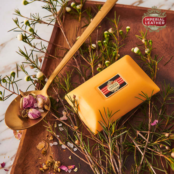 Inparial%20Leather%20Bar%20%20Soap%20-%20Thailand%20&%20UAE%20-%20Image%203
