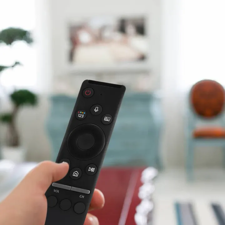 BN59-01312B%20Smart%20QLED%20TV%20with%20Voice%20Remote%20Control%20RMCSPR1BP1%20QE49Q60RAT%20QE55Q60RATXXC%20QE49Q70RAT%20-%20Image%203