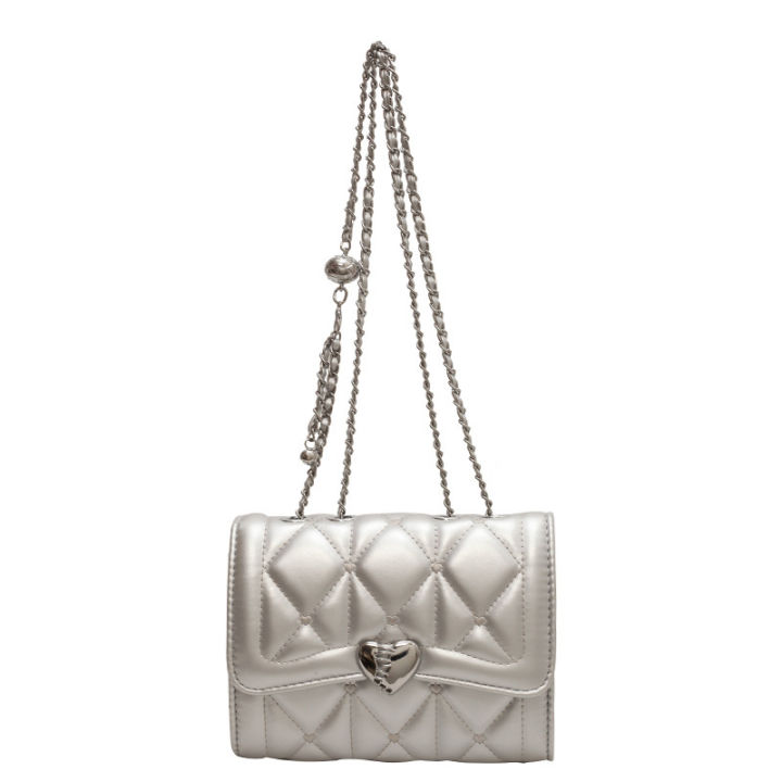 Bag%20new%20women's%20bag%20solid%20color%20fragrance%20wind%20rhombic%20chain%20armpit%20small%20square%20bag%202023%20Korean%20version%20heart%20clasp%20single%20shoulder%20diagonal%20bag%20-%20Image%207