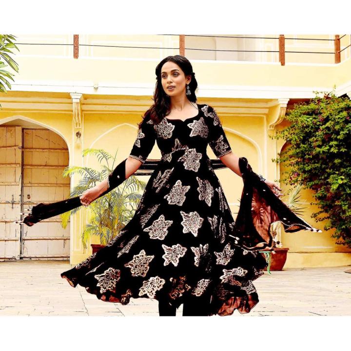 Lavish indulgent - Awesome Shajadi Dress 2 Pcs Collection Black Color For  Fashionable Women/Girls. - Sensible - Must Have | Daraz.com.bd