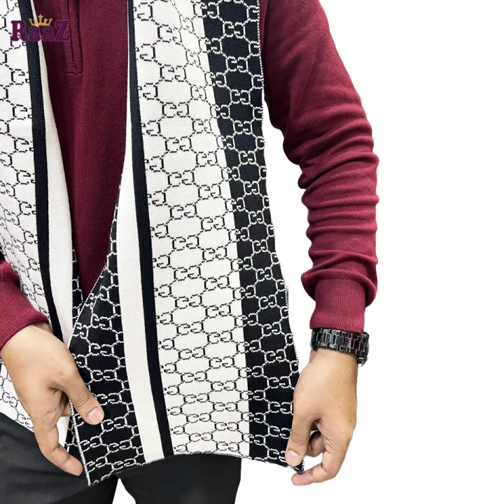 Black%20And%20White%20Trendy%20GG%20Logo%20Stylish%20Fashion%20Soft%20Scarf,%20Men's%20And%20Women'%20Woolen%20Winter%20Muffler%20-%20Image%202