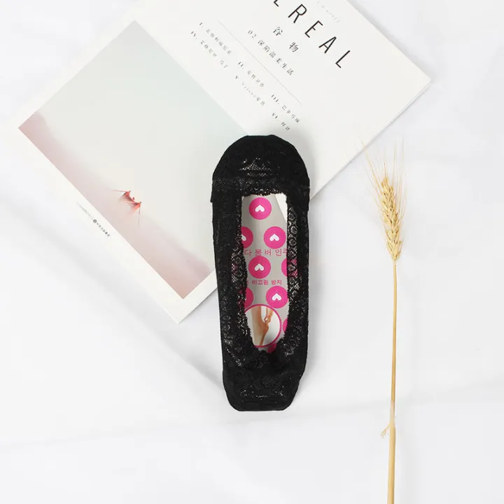 Versatile%20-Choice%20and%20Remark%20-Lace%20Socks%20for%20women%20soft%20cotton%20net%20Socks%20for%20women-%20Avant-garde%20Remarkable%20-%20Disclose%20Styles%20&%20Luxe%20-%20Image%209