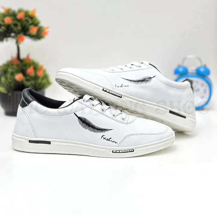 New%20Stylish%20and%20Fashionable%20Winter%20Exclusive%20Sneakers%20Converse%20Shoes%20for%20Men%20-%20White%20Shoes%20-%20Image%202