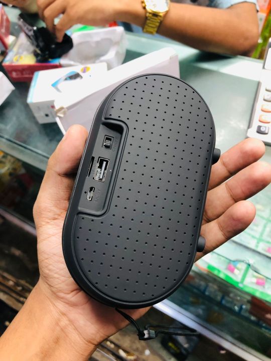 WUF-W15%20Portable%20Wireless%20Speaker%20-%20Image%204